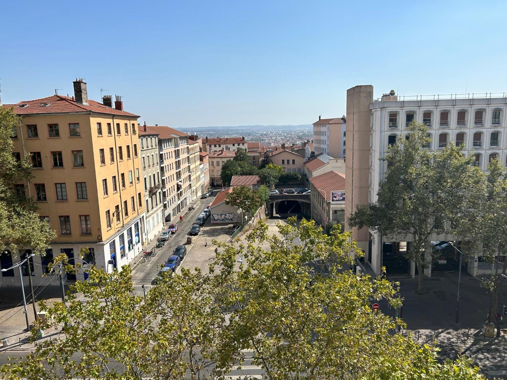 Hotel De La Croix-Rousse Lyon Exterior photo