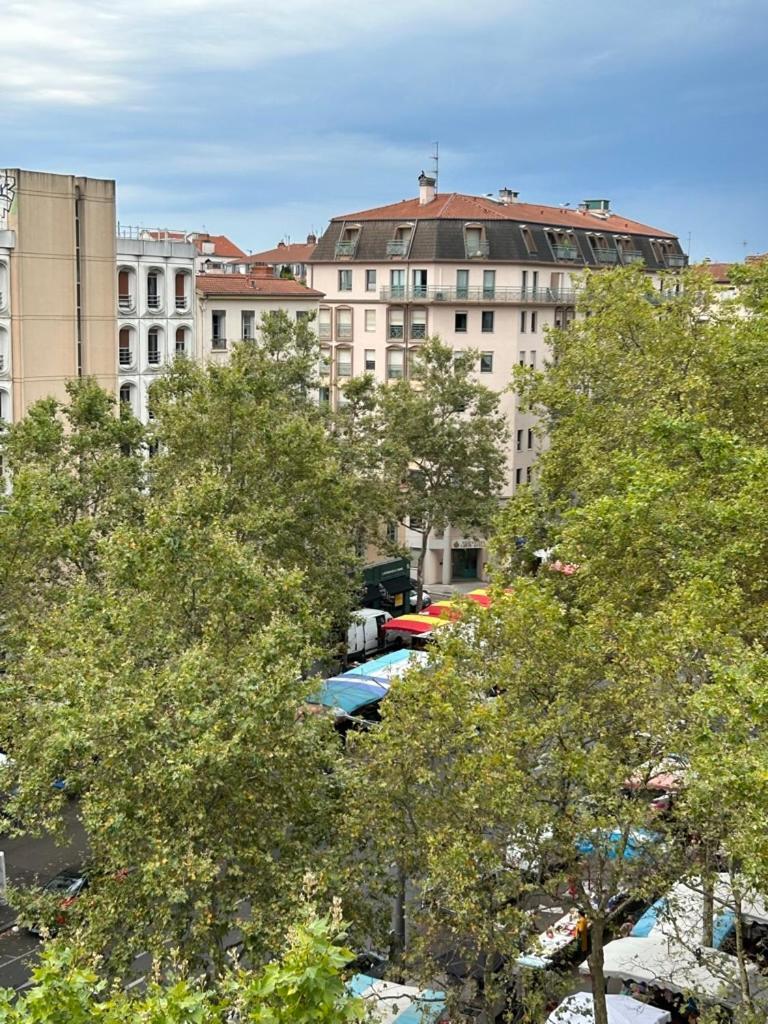 Hotel De La Croix-Rousse Lyon Exterior photo