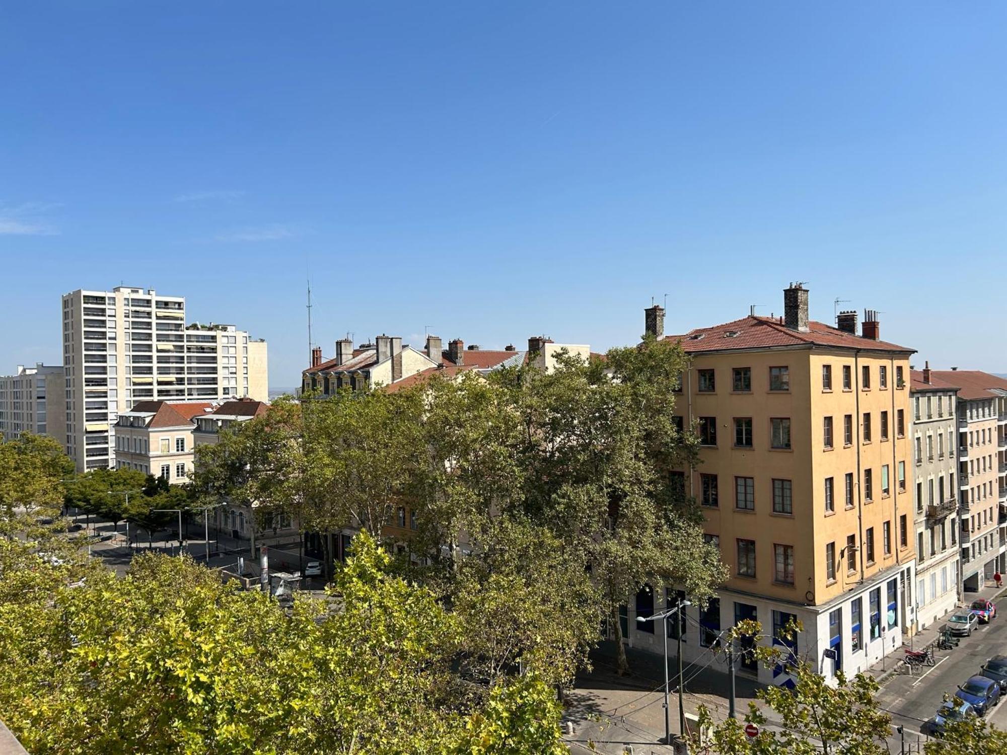 Hotel De La Croix-Rousse Lyon Exterior photo